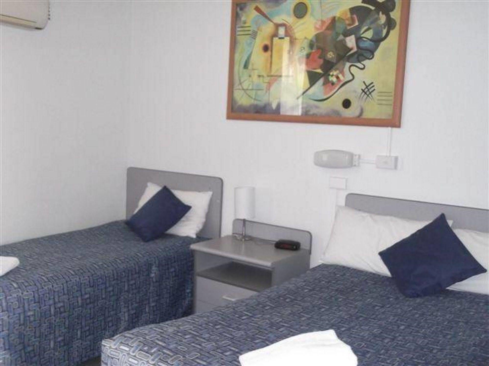 קופס הארבור Bentleigh Motor Inn מראה חיצוני תמונה